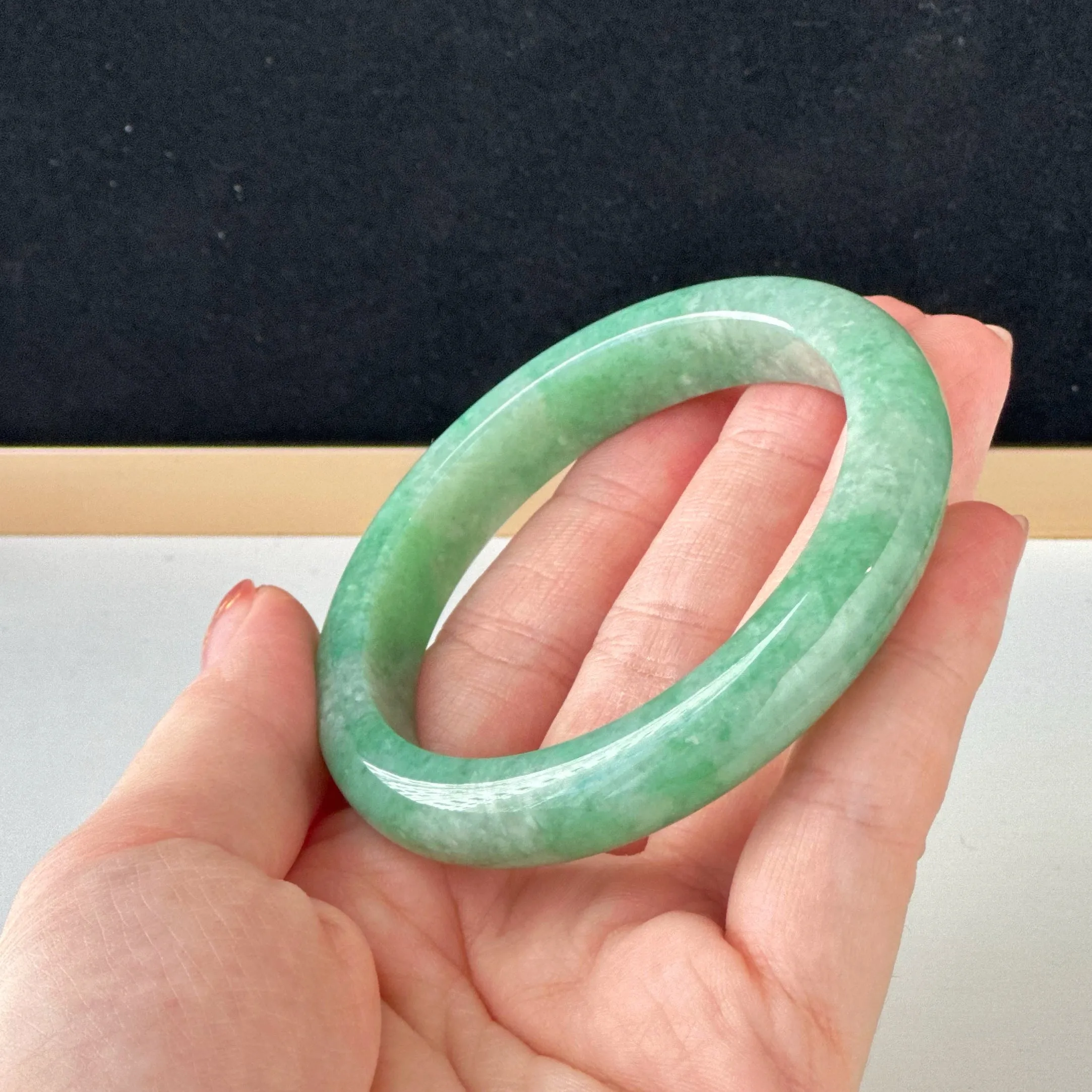 122858 57.7mm Full Apple Green Jadeite Bangle