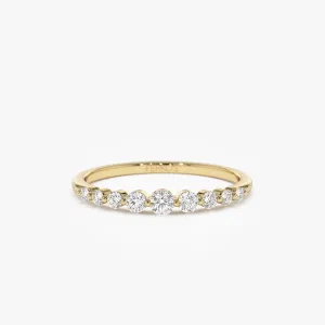 14k Gold Shared Prong Graduating Diamond Wedding Ring