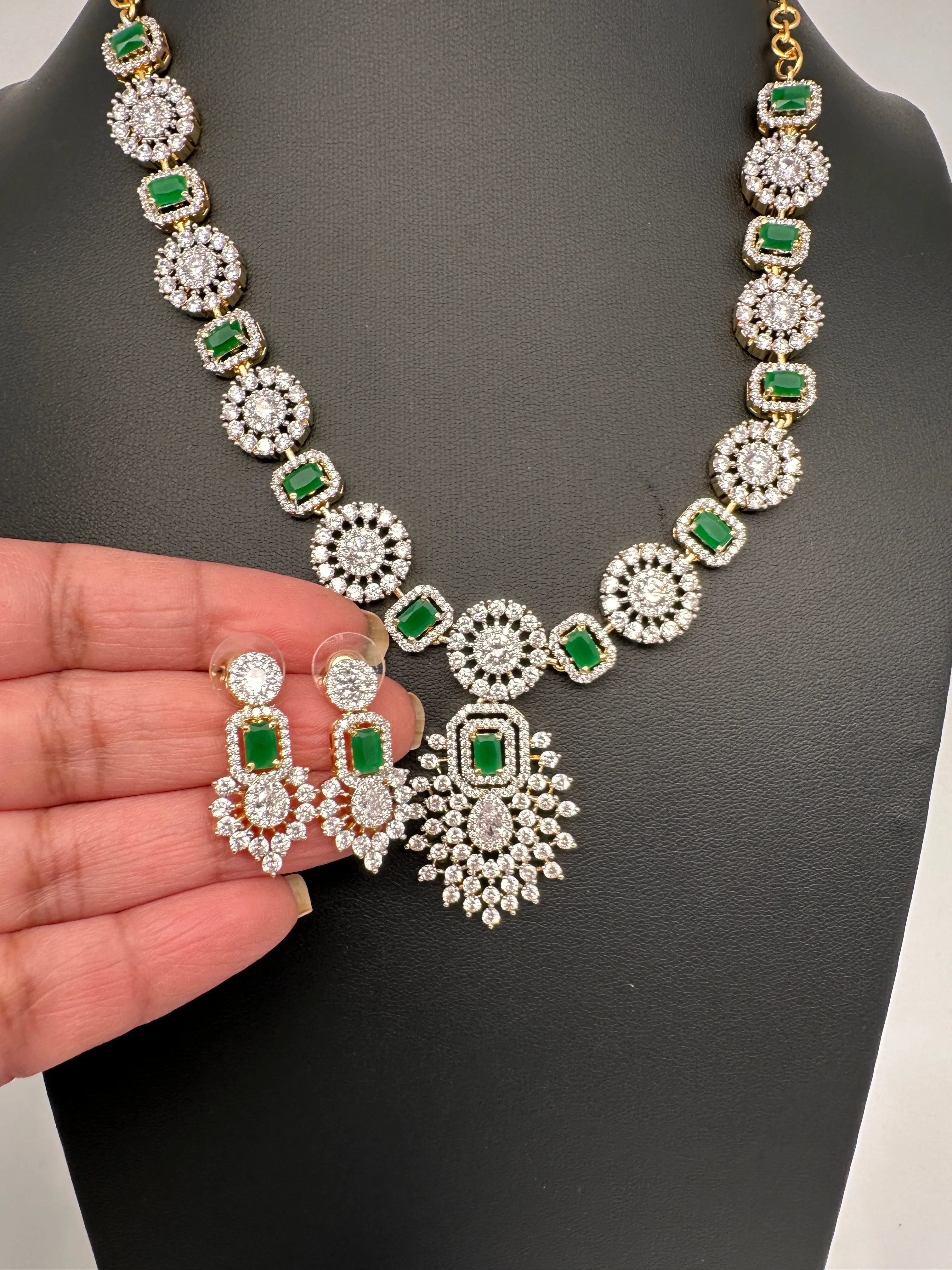 AD Color Stone Dainty Necklace