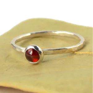 Garnet Hammered Band Stacking Ring - 925 sterling silver ring with 4mm red garnet cabochon - Stackable January Birthstone Ring - Gift for Her