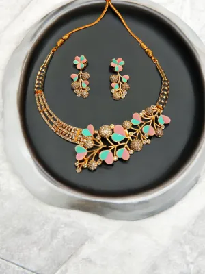 Pearlfect Flower Hearts Necklace Set
